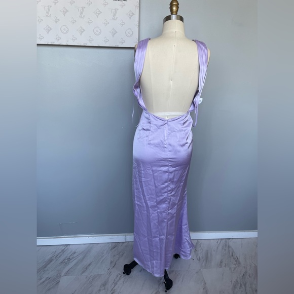Fame and Partners Dress- lilac silk with ruffle design - Picture 2 of 4